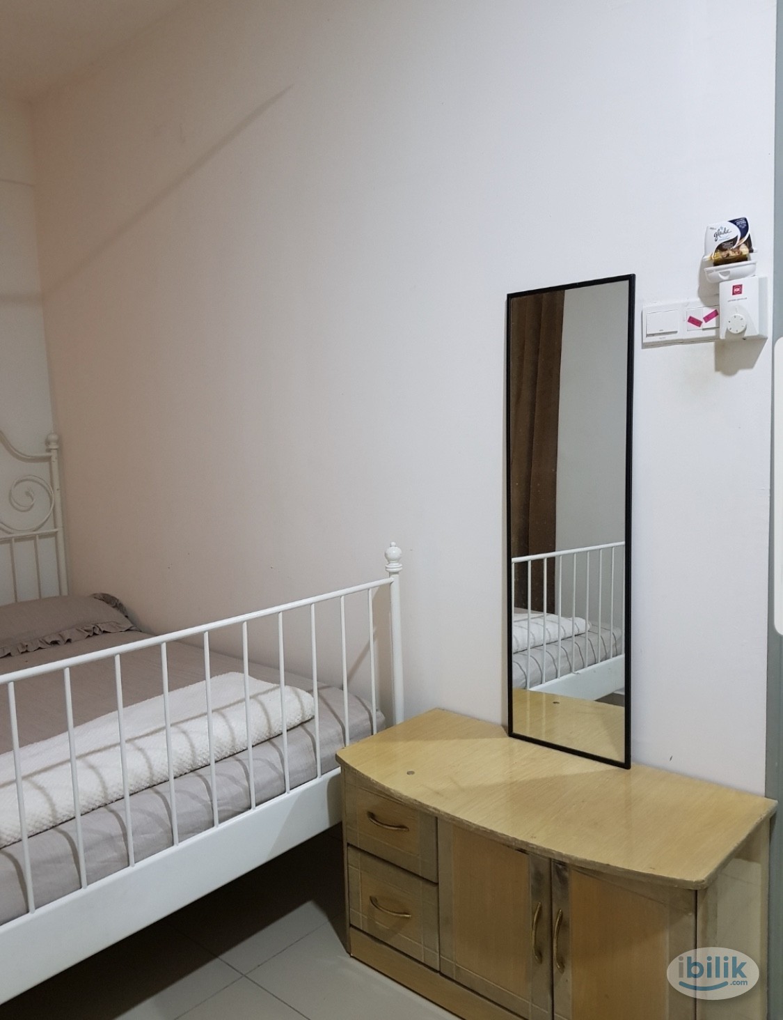 Middle Room at Suasana Lumayan, Bandar Sri Permaisuri - Image 2