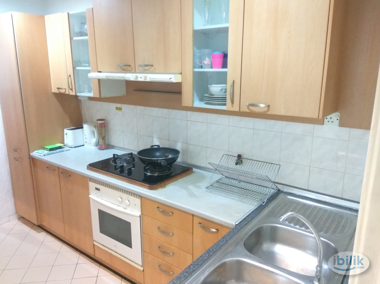 Free utilities · 5 mins walk to IMU & LRT · APU bus · vista komanwel c for rent - Image 3