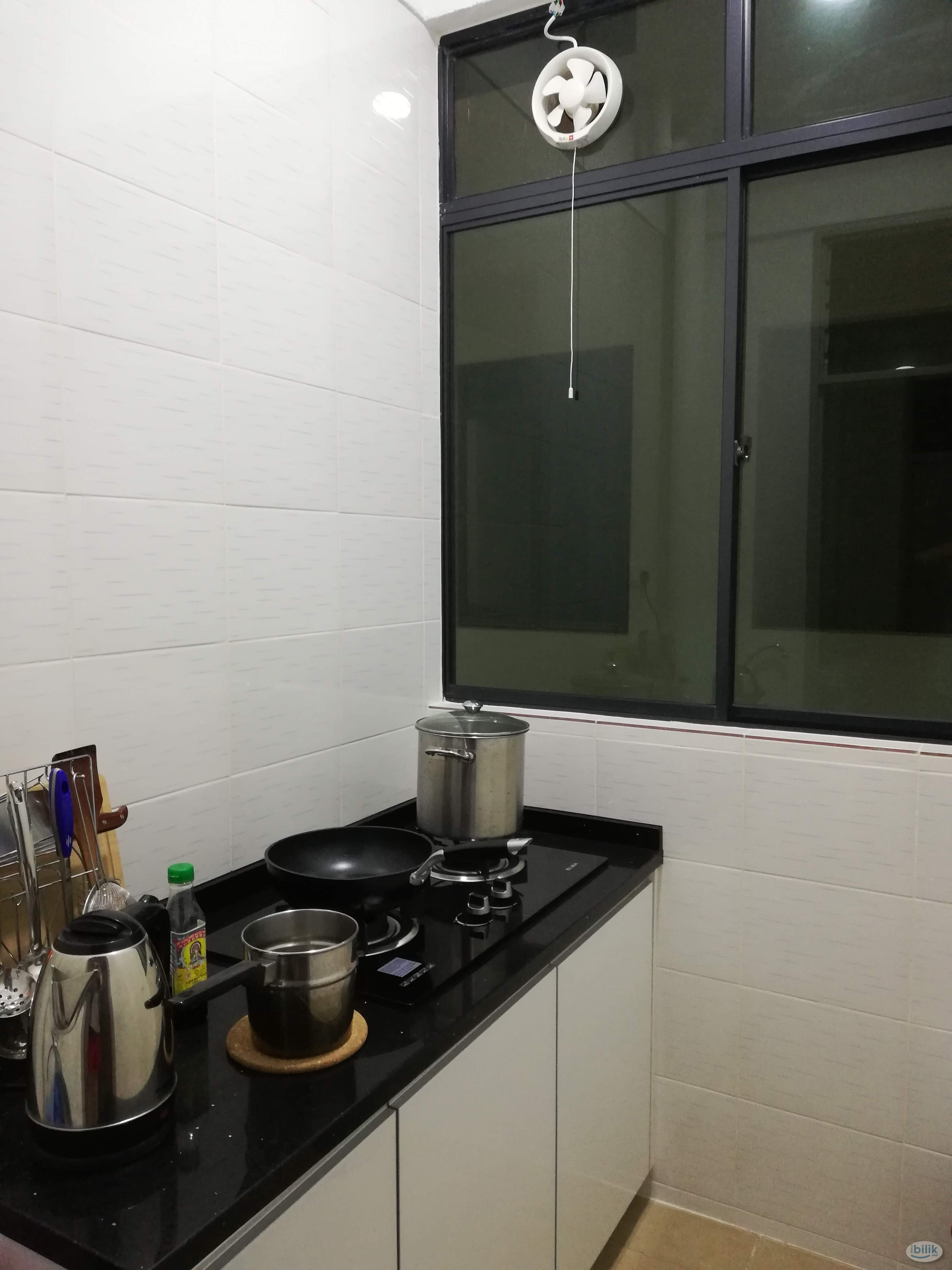 Single Room at Teluk Kumbar, Penang - Image 4