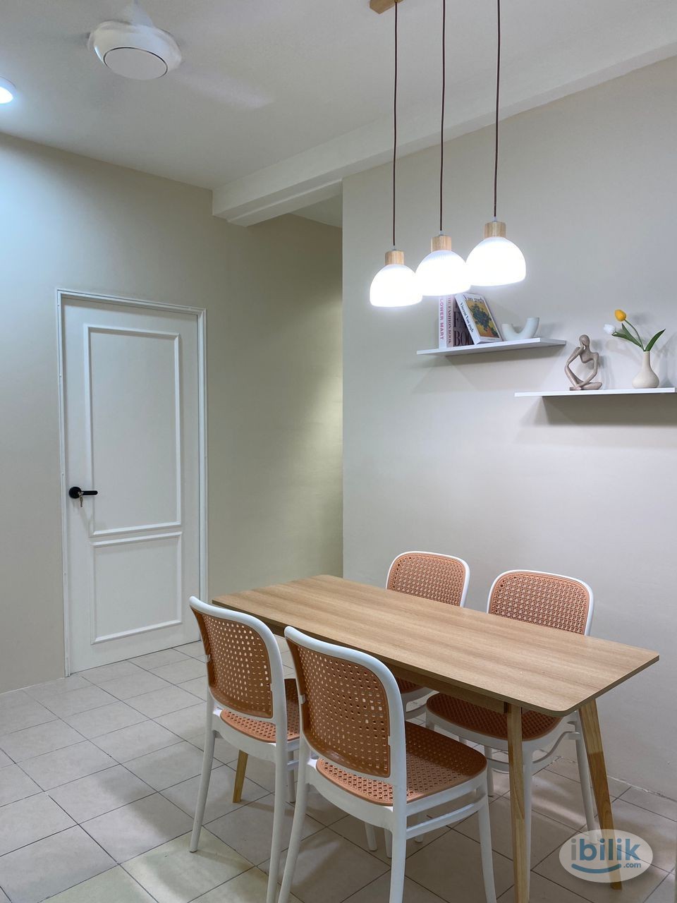 Female Unit - Master Room at Casa Subang free utility & cleaning - Image 4