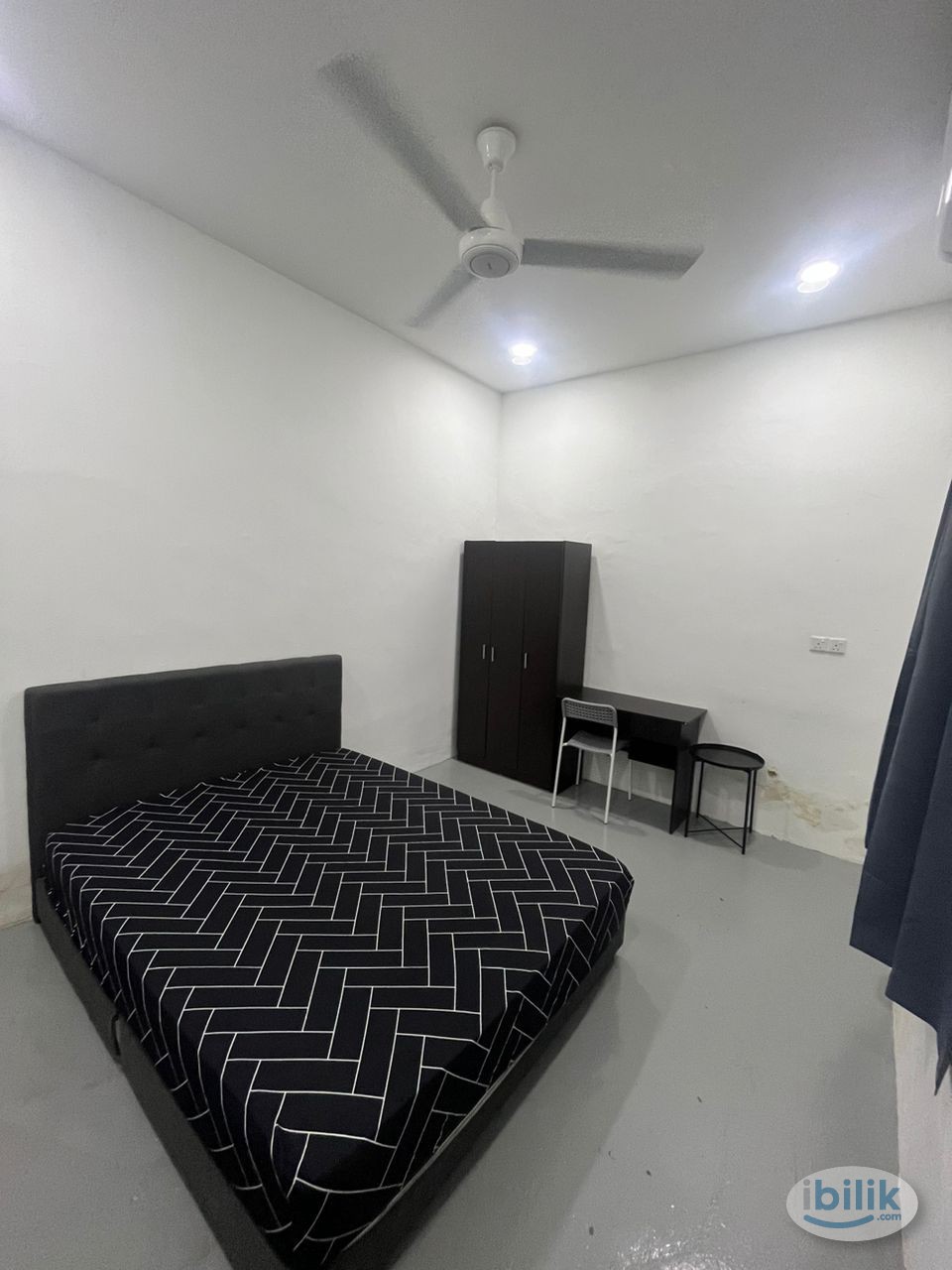 Fully Furnished Middle room at Jalan Logam Walking to Sunway Velocity - Image 1