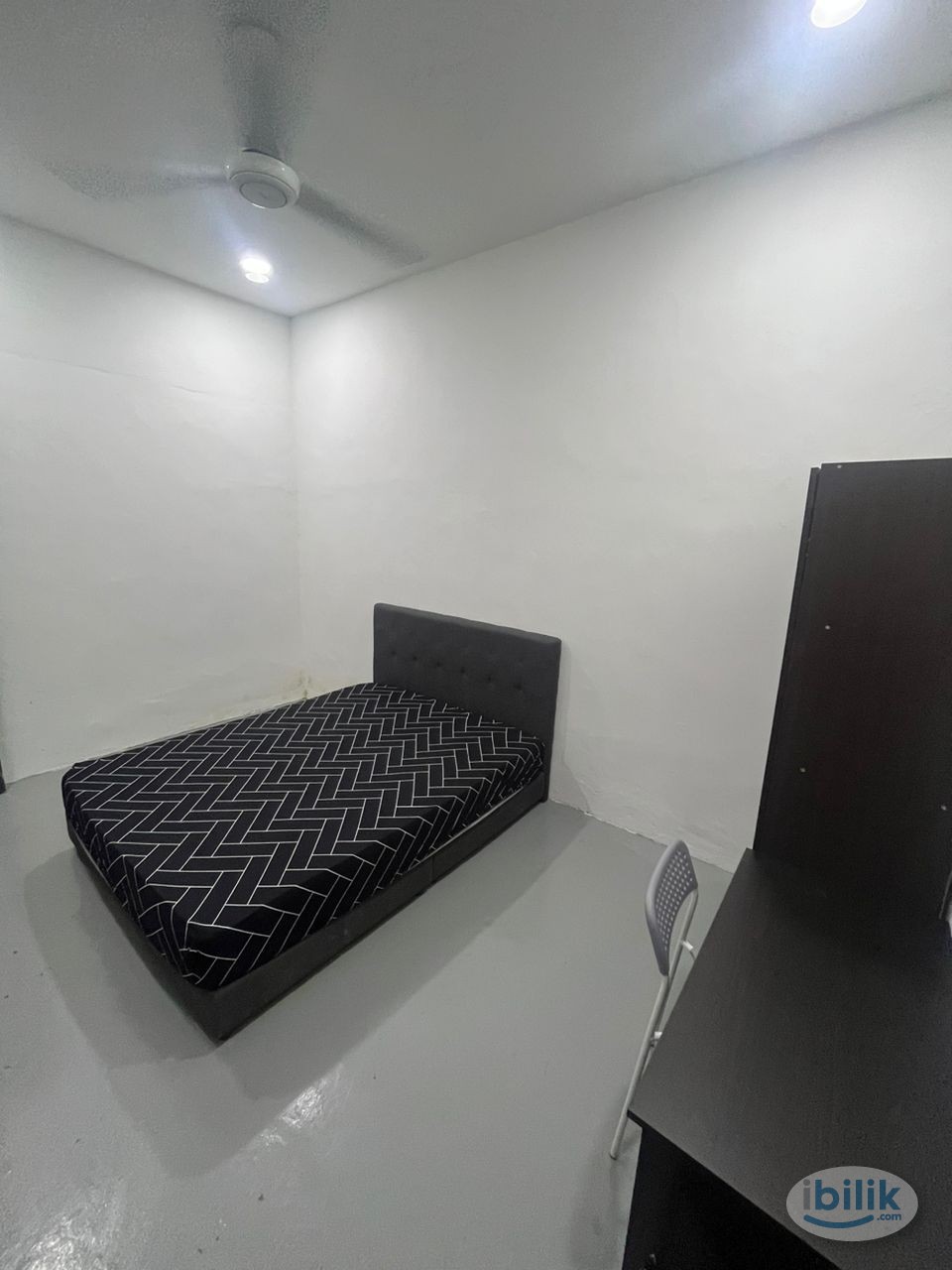 Fully Furnished Middle room at Jalan Logam Walking to Sunway Velocity - Image 2