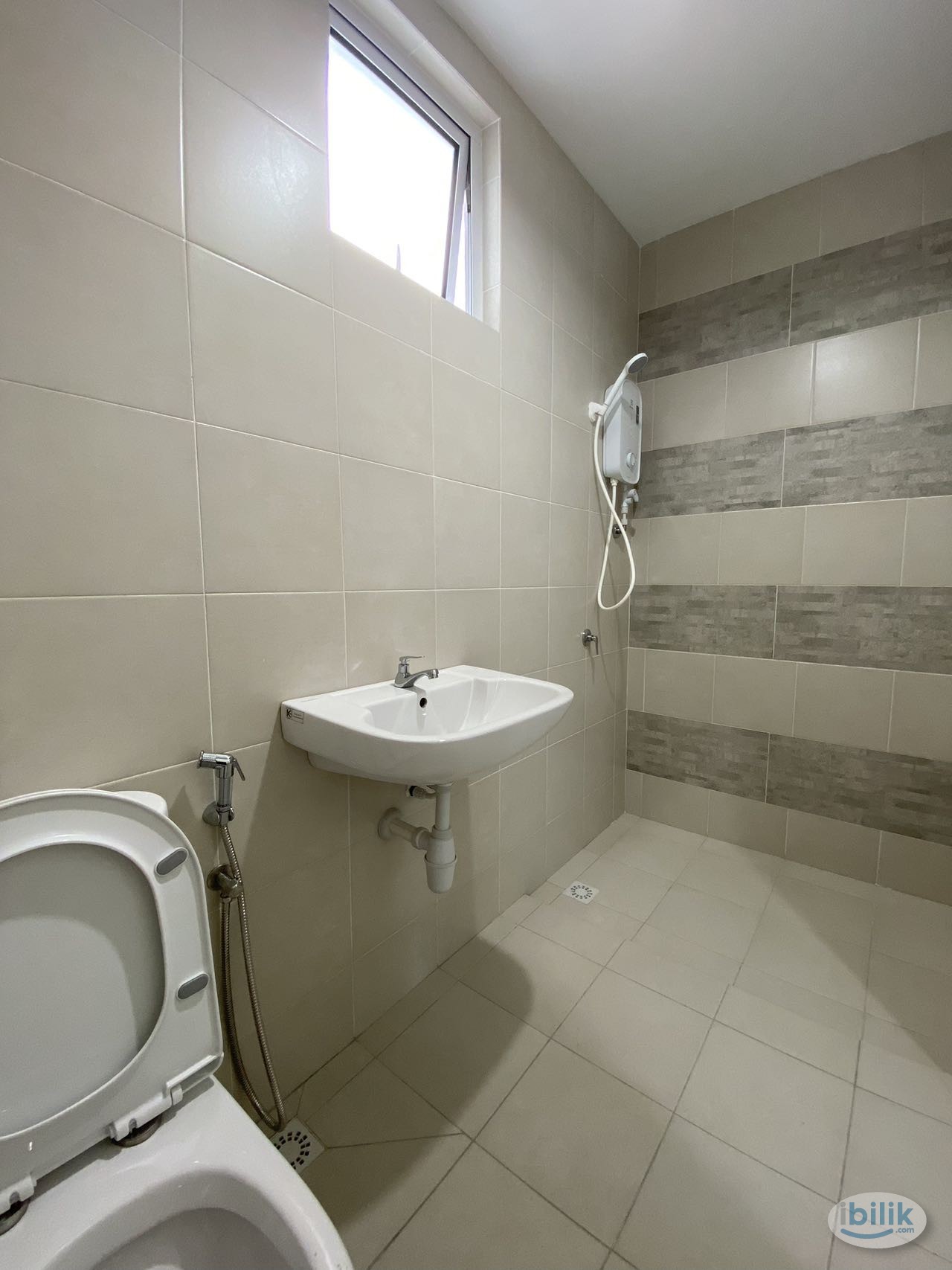 Single Room at Imperial Grande, Sungai Ara - Image 5