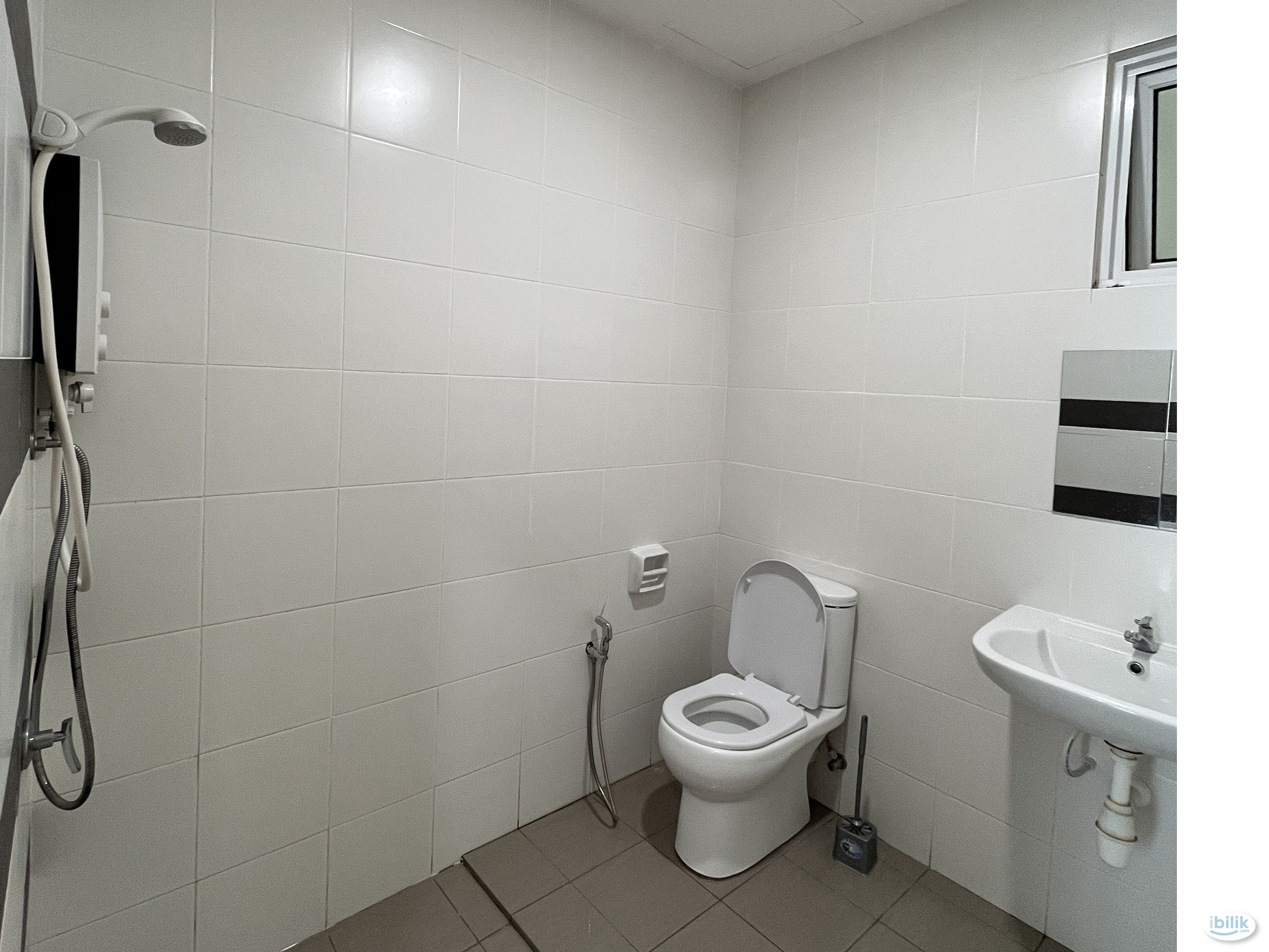 Single Room at Imperial Residences, Sungai Ara - Image 4