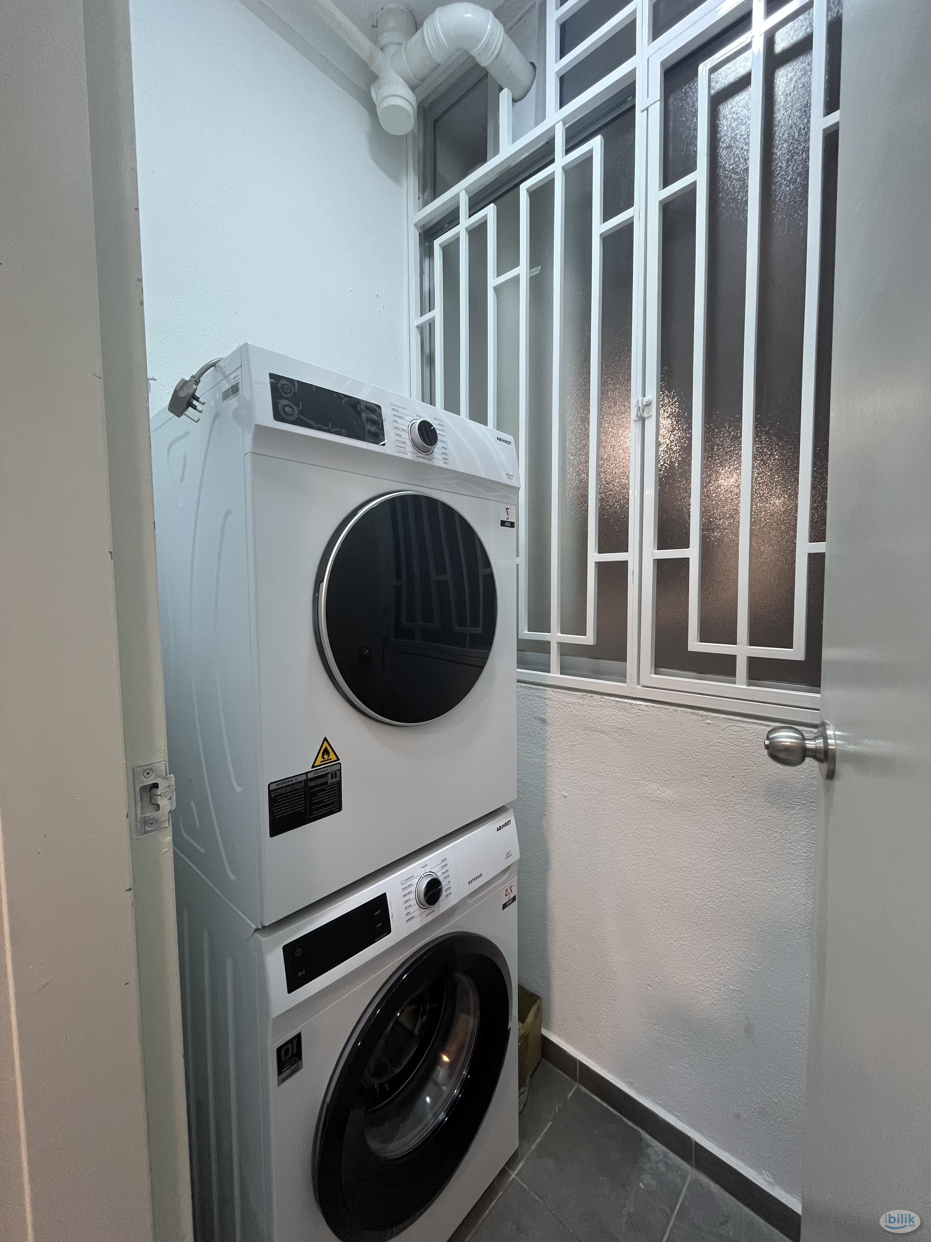 Private bathroom Master room @ Pixel City Sentral, 2min walk to LRT Salak Selatan - Image 5