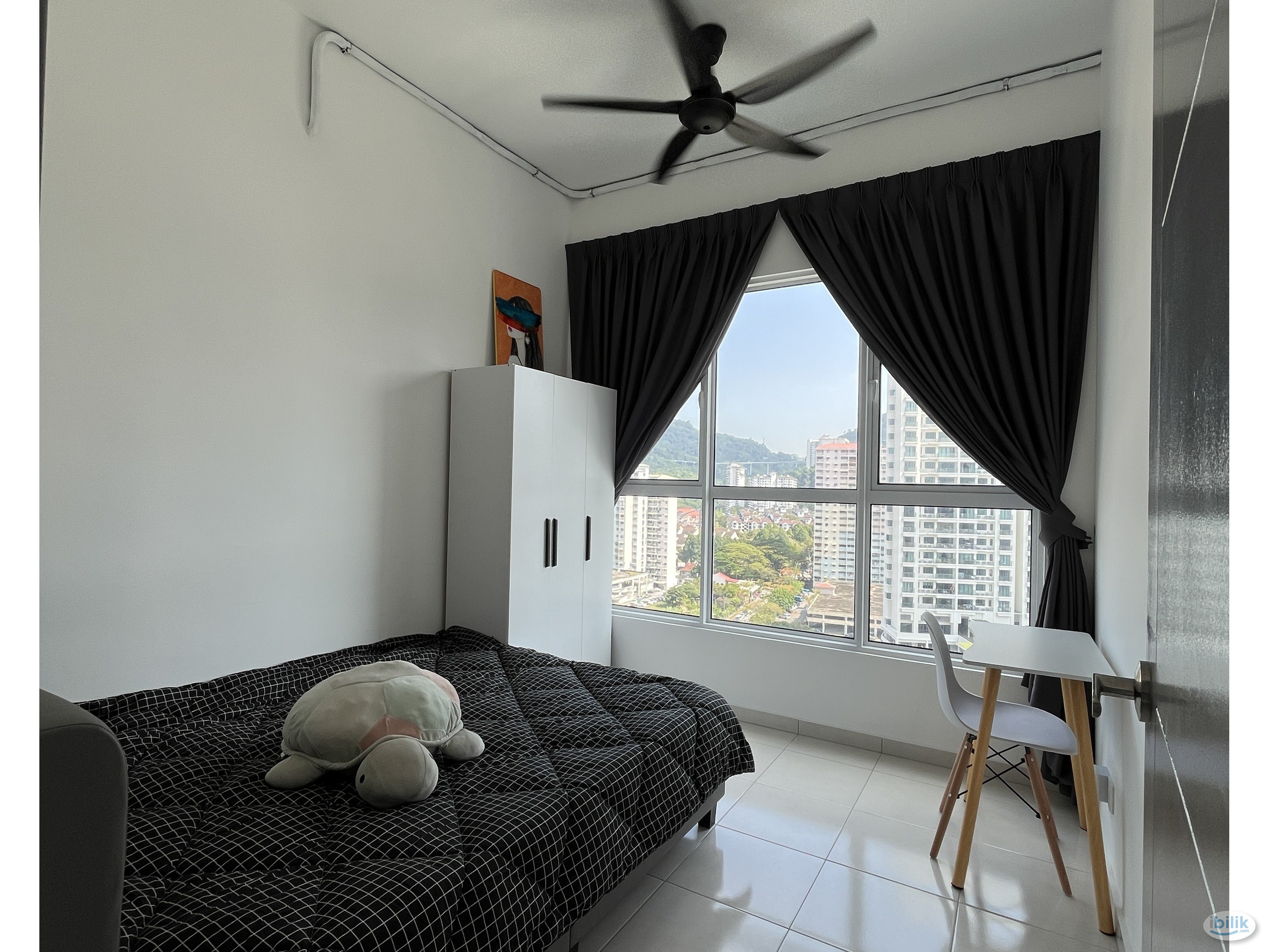 Middle Room at Sungai Ara, Penang - Image 1