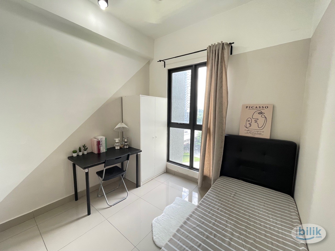 FEMALE UNIT_Middle Room + CarPark_Citizen, Old Klang Road - Image 1