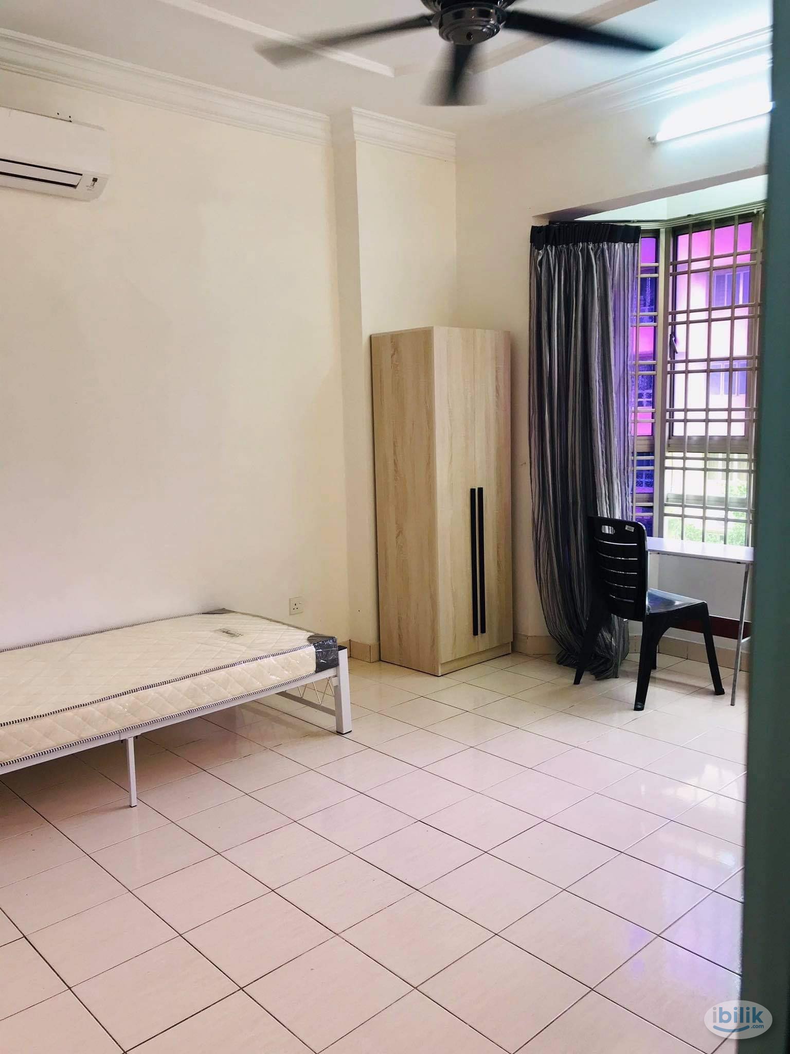 Near Daikin, Sungai Buloh Hospital Middle Room at Astana Putra, Bukit Rahman Putra - Image 1