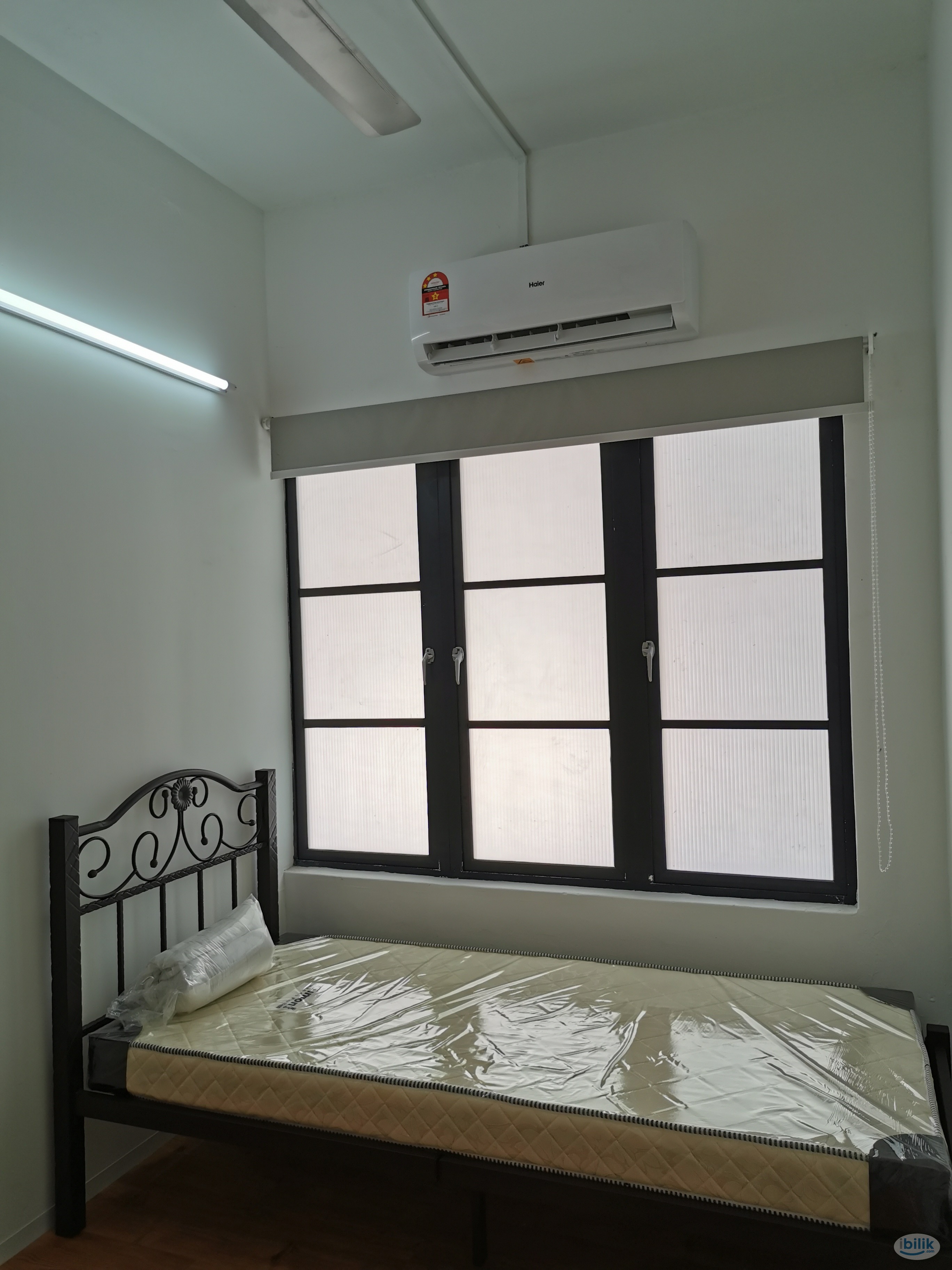Female Unit-Single Room at Seri Kembangan, Selangor - Image 1