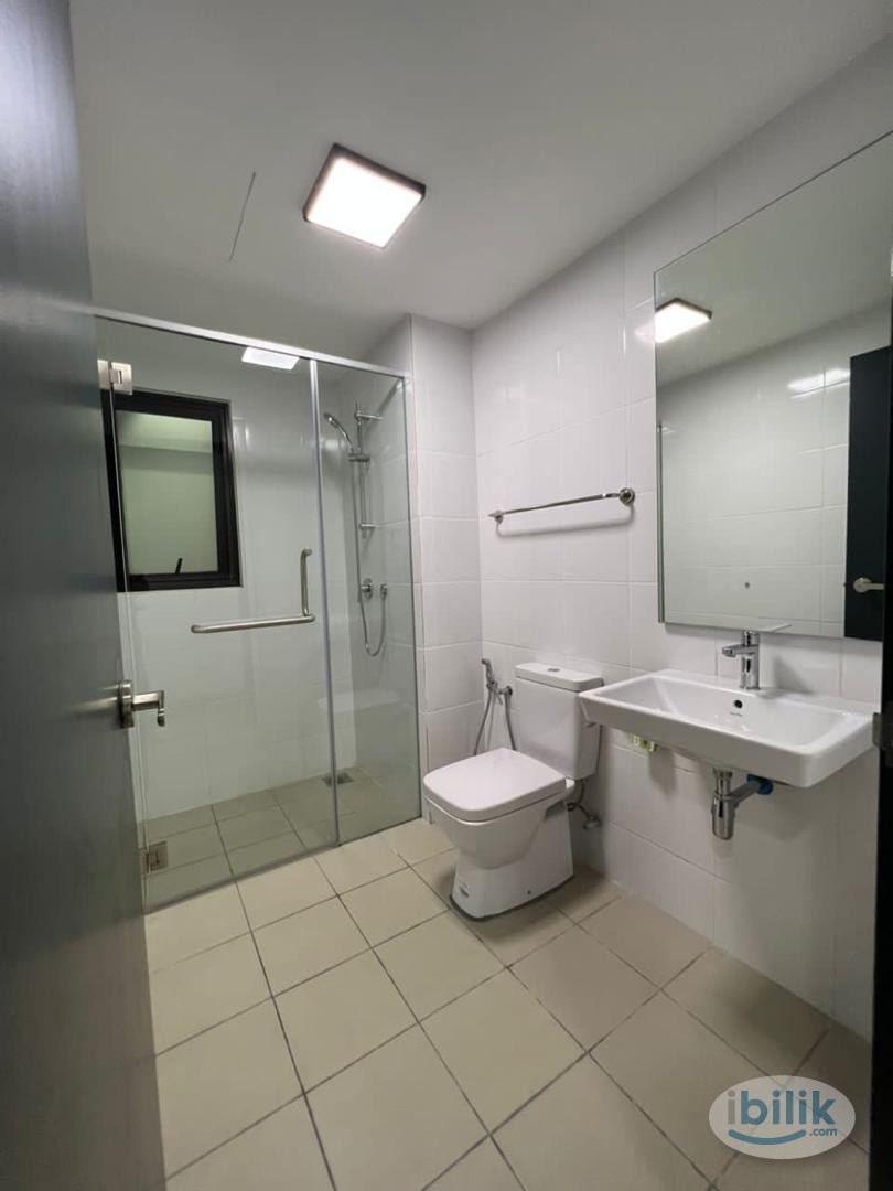 Middle Room at Parc 3, Cheras - Image 4