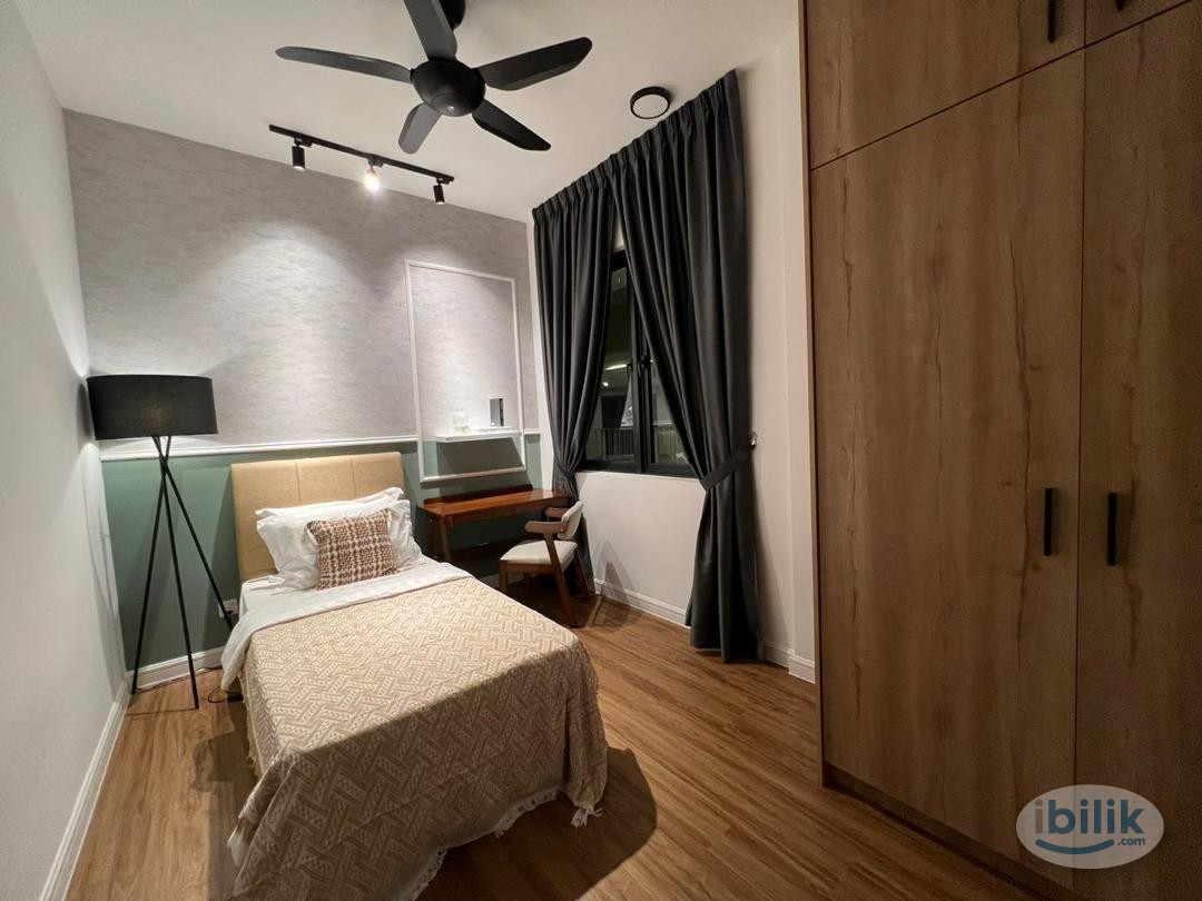 Middle Room at Parc 3, Cheras - Image 5
