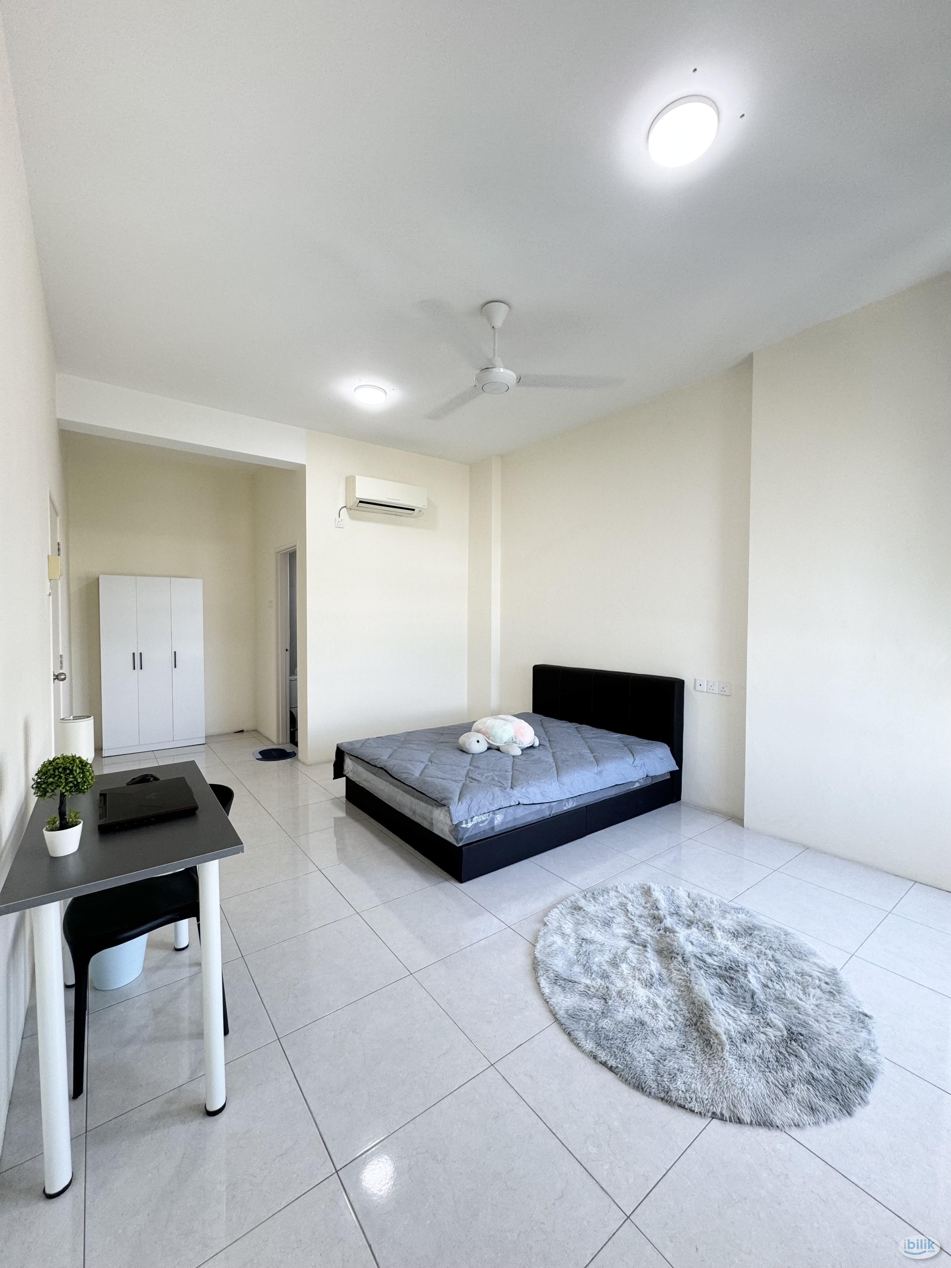 Master Room at Jelutong, Penang - Image 1