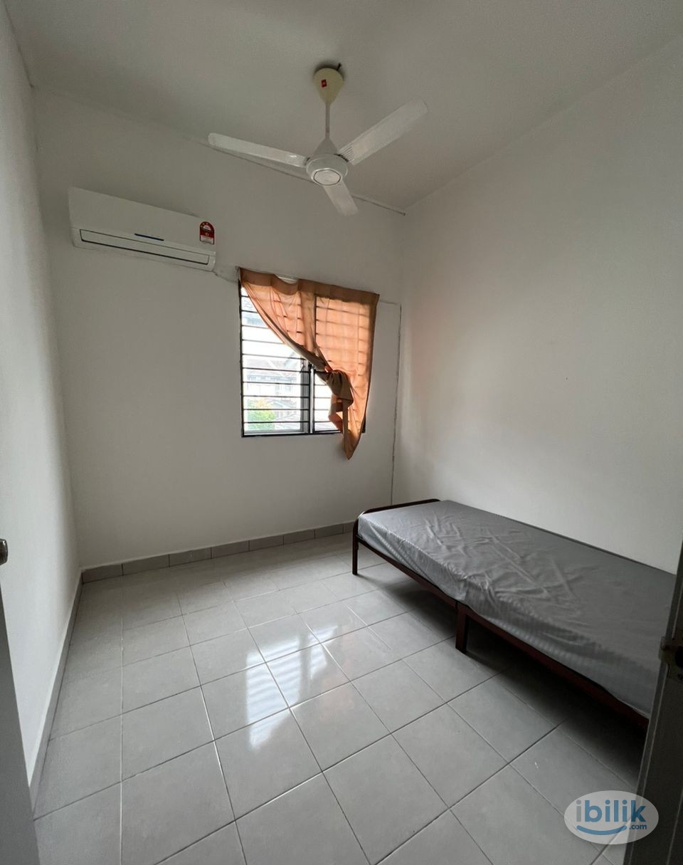 Room for Rent + Air-Cond at Setia Alam near Setia City Mall, Taipan - Image 2