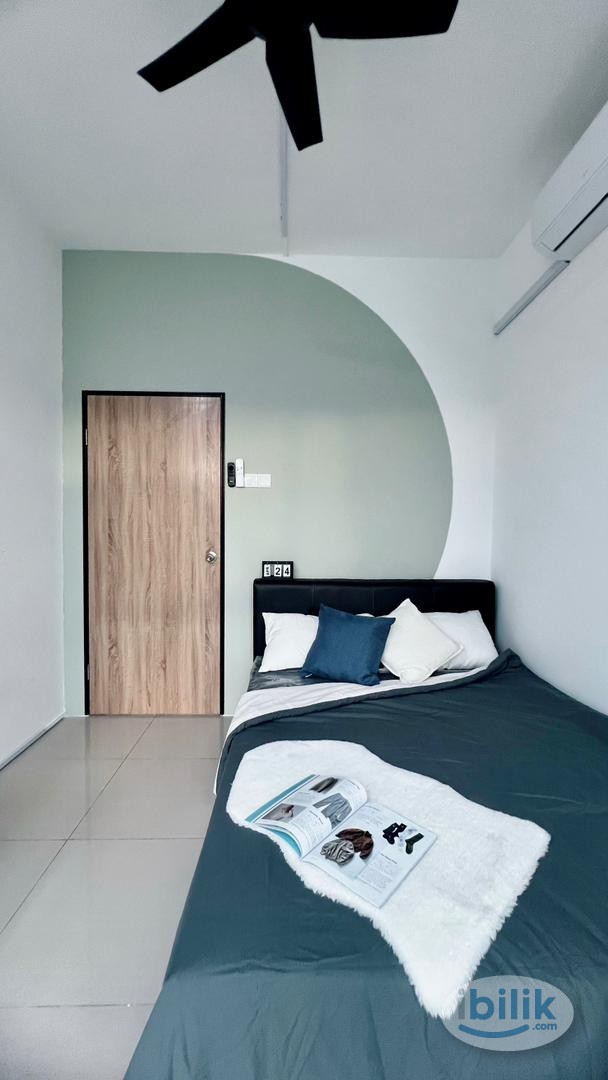 Middle Room at Bayan Lepas, Penang - Image 2