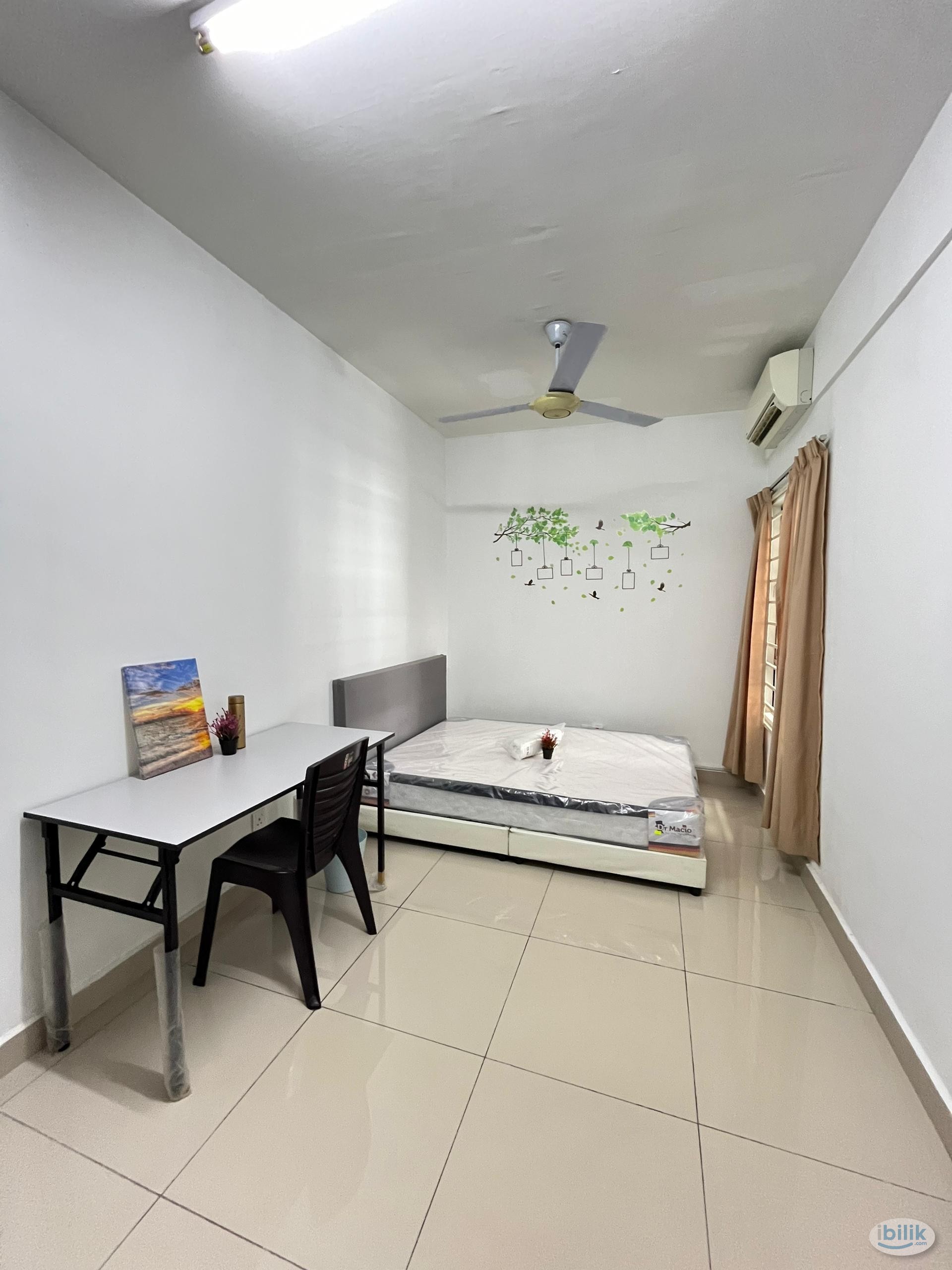 Male Unit Middle Room at Casa Residenza, Kota Damansara - Image 1