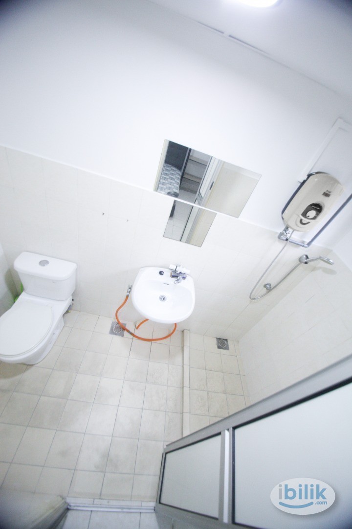 Master Room at Palm Spring, Kota Damansara - Image 4