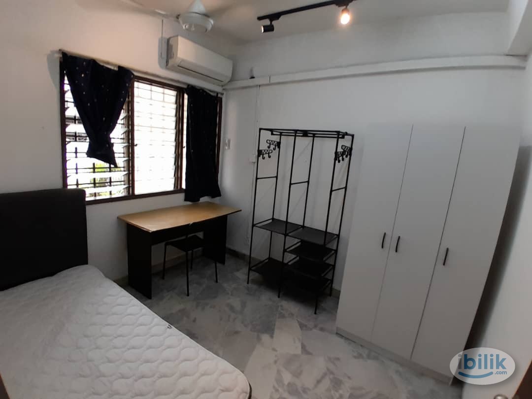 Landed house Middle Room at PJS 10, Bandar Sunway, walking to BRT Mentari, free parking, Sunway Pyramid Shopping Mall - Image 1