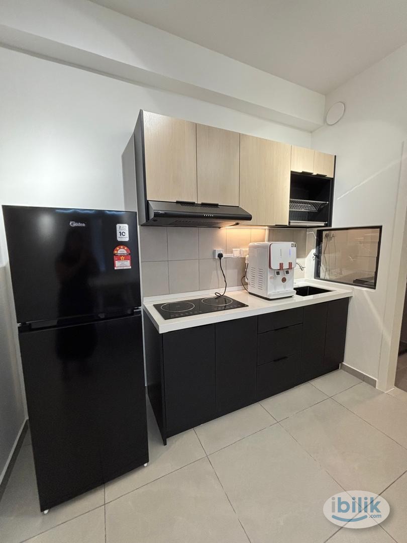 Master Room at D'IVO Residences by EXSIM, Old Klang Road - Image 3