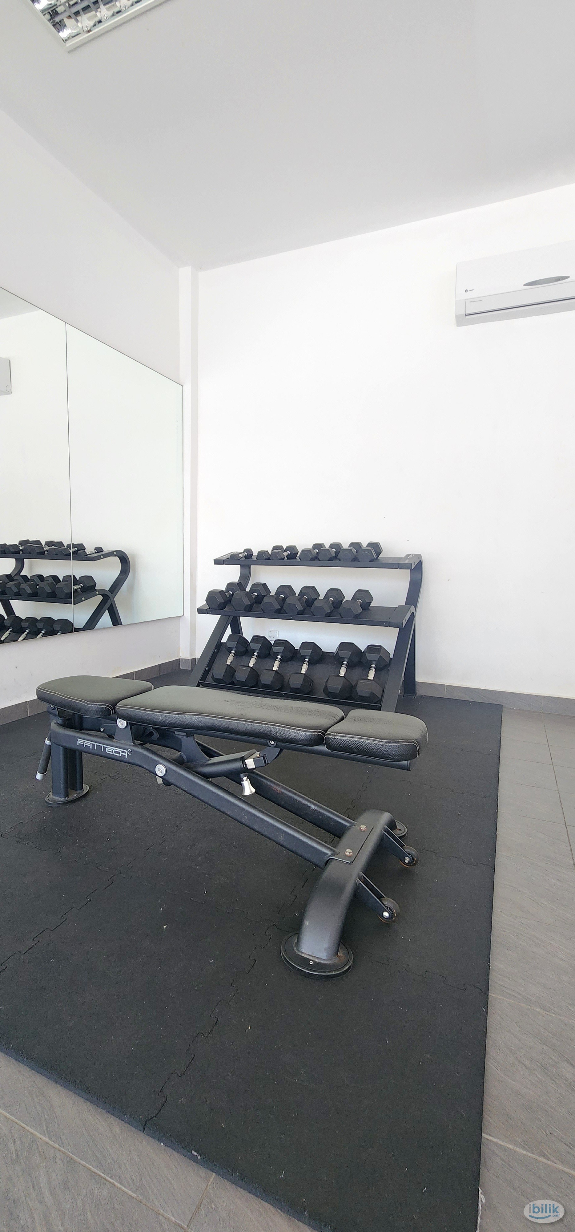 Female Unit Single Room with Private Balcony at The Greens @ Subang West, Shah Alam - Image 4