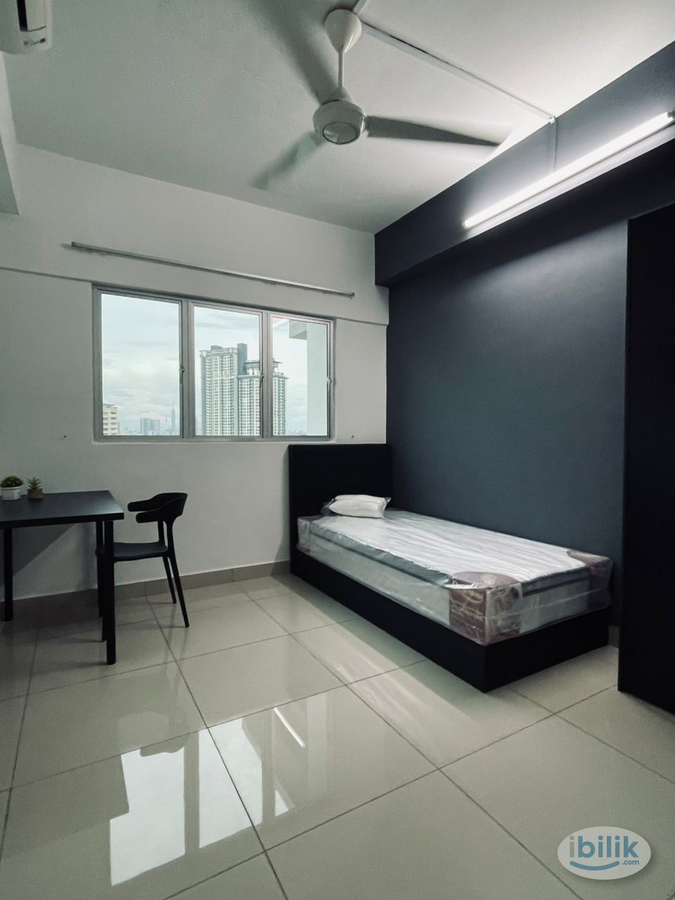 Middle Room at Kiara Residence 2, Bukit Jalil - Image 2