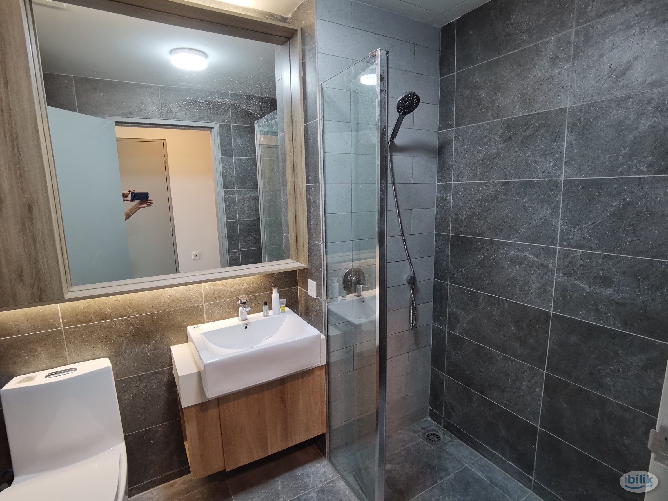 Studio at Suasana Residences @ Utropolis, Batu Kawan - Image 5
