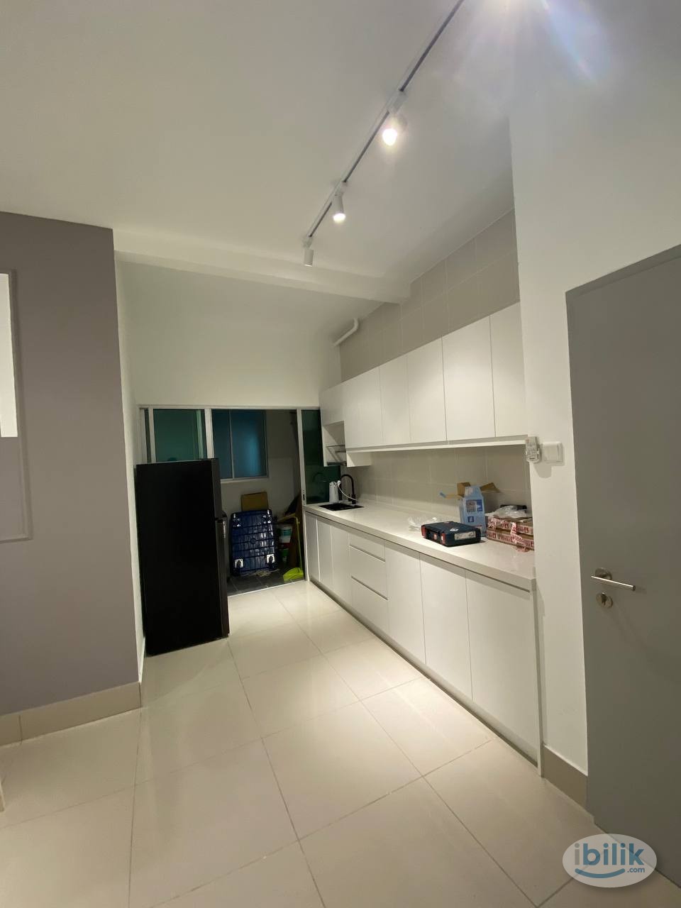 Middle Room at D'IVO Residences by EXSIM, Old Klang Road - Image 3