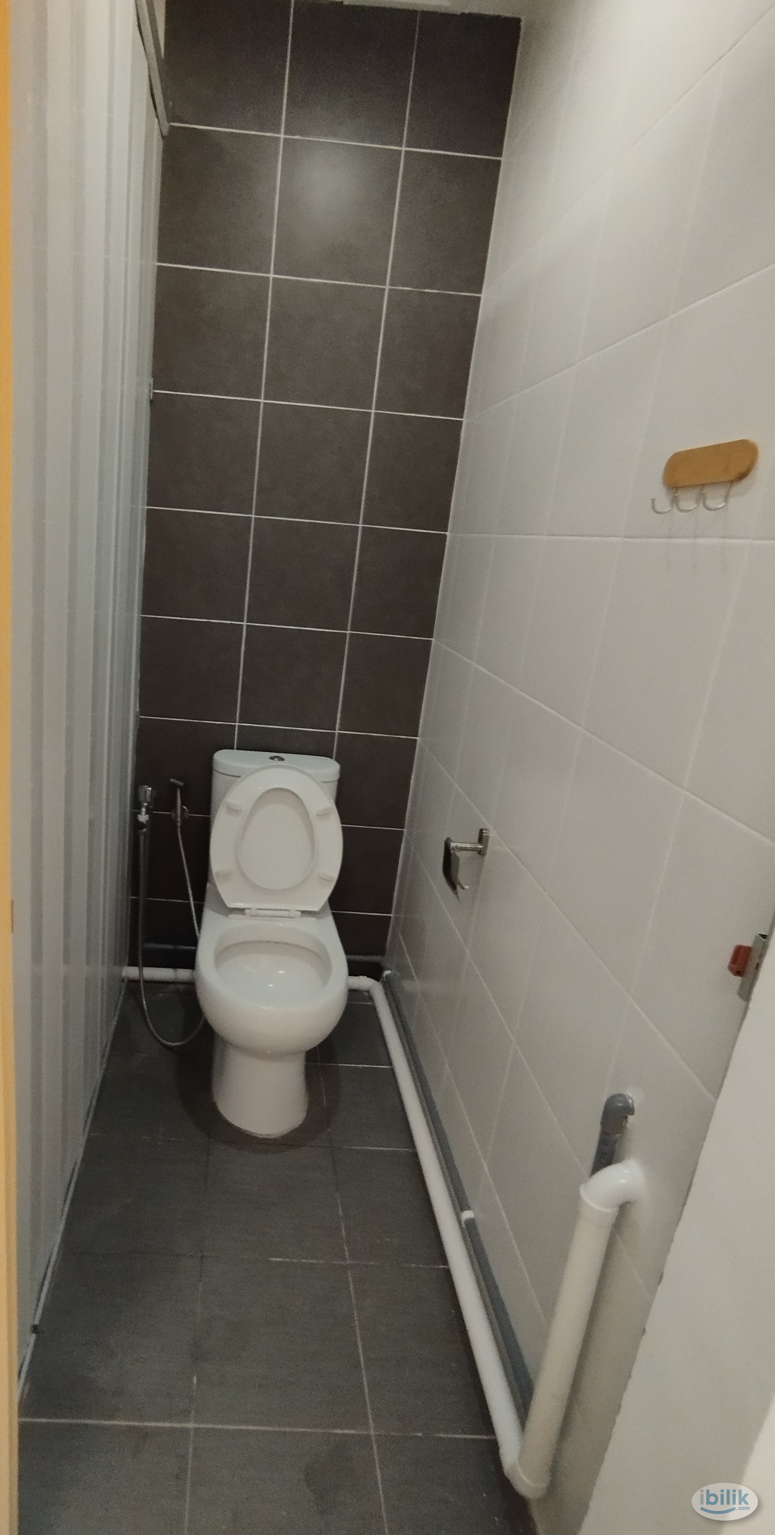 Middle Room at Damai Vista, Cheras South - Image 2