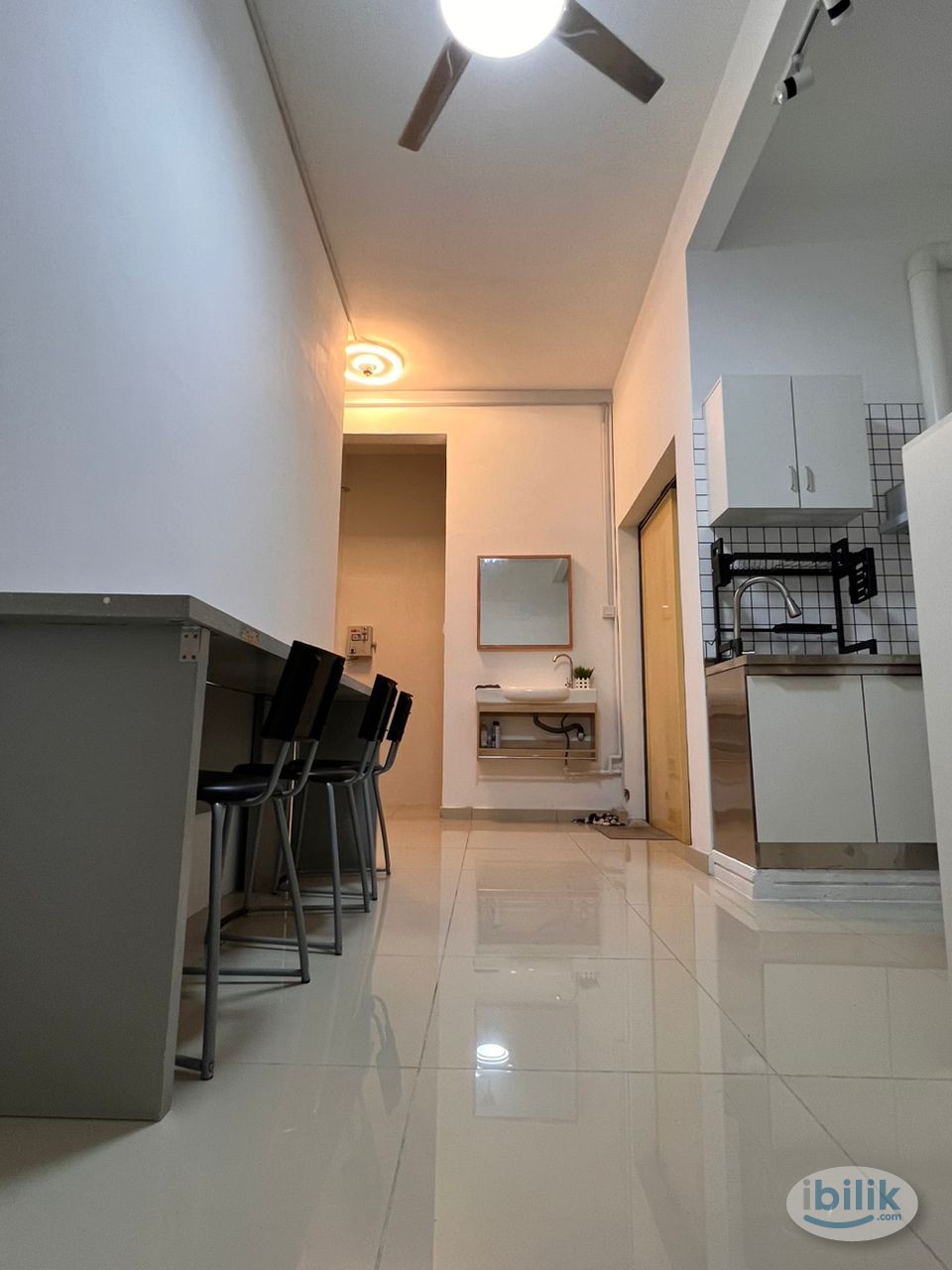 Middle Room at Damai Vista, Cheras South - Image 3