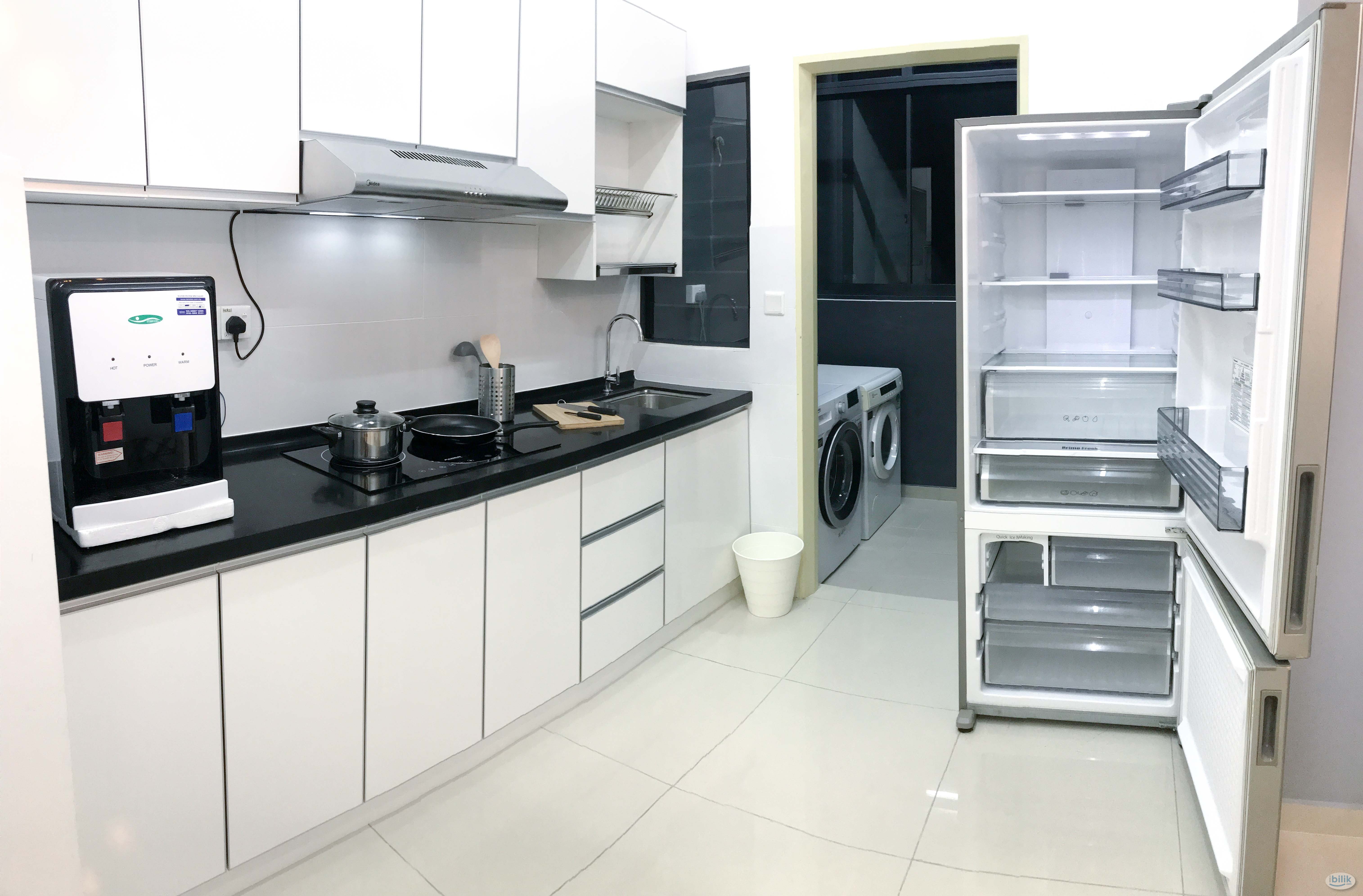 Premium Single Room for Rent (Mixed Unit) - Hamilton Condominium, Wangsa Maju - Image 3