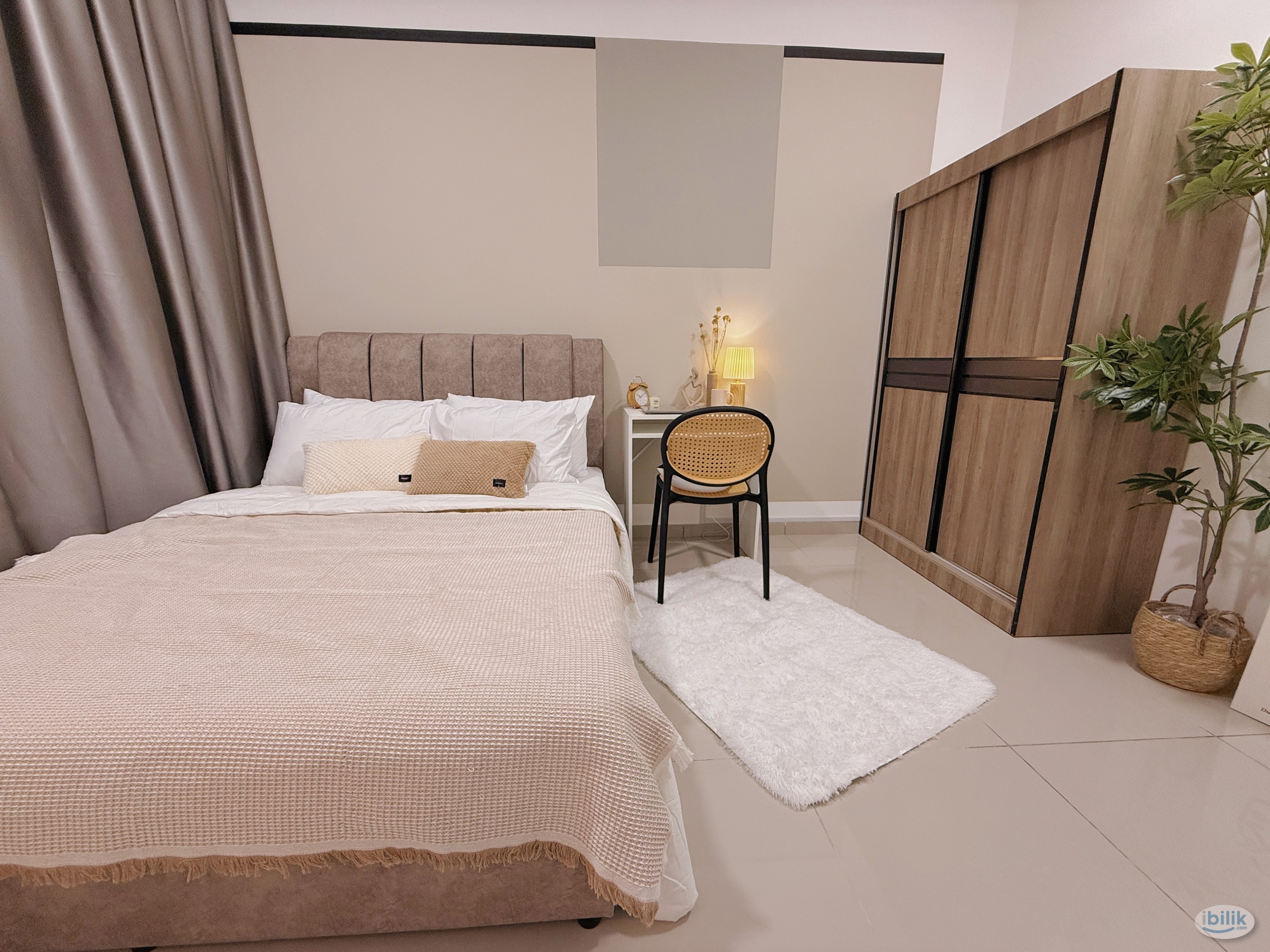 Exclusive Female Unit - Premium Middle Room for Rent - D’Vervain Residence, Damansara Perdana - Image 1