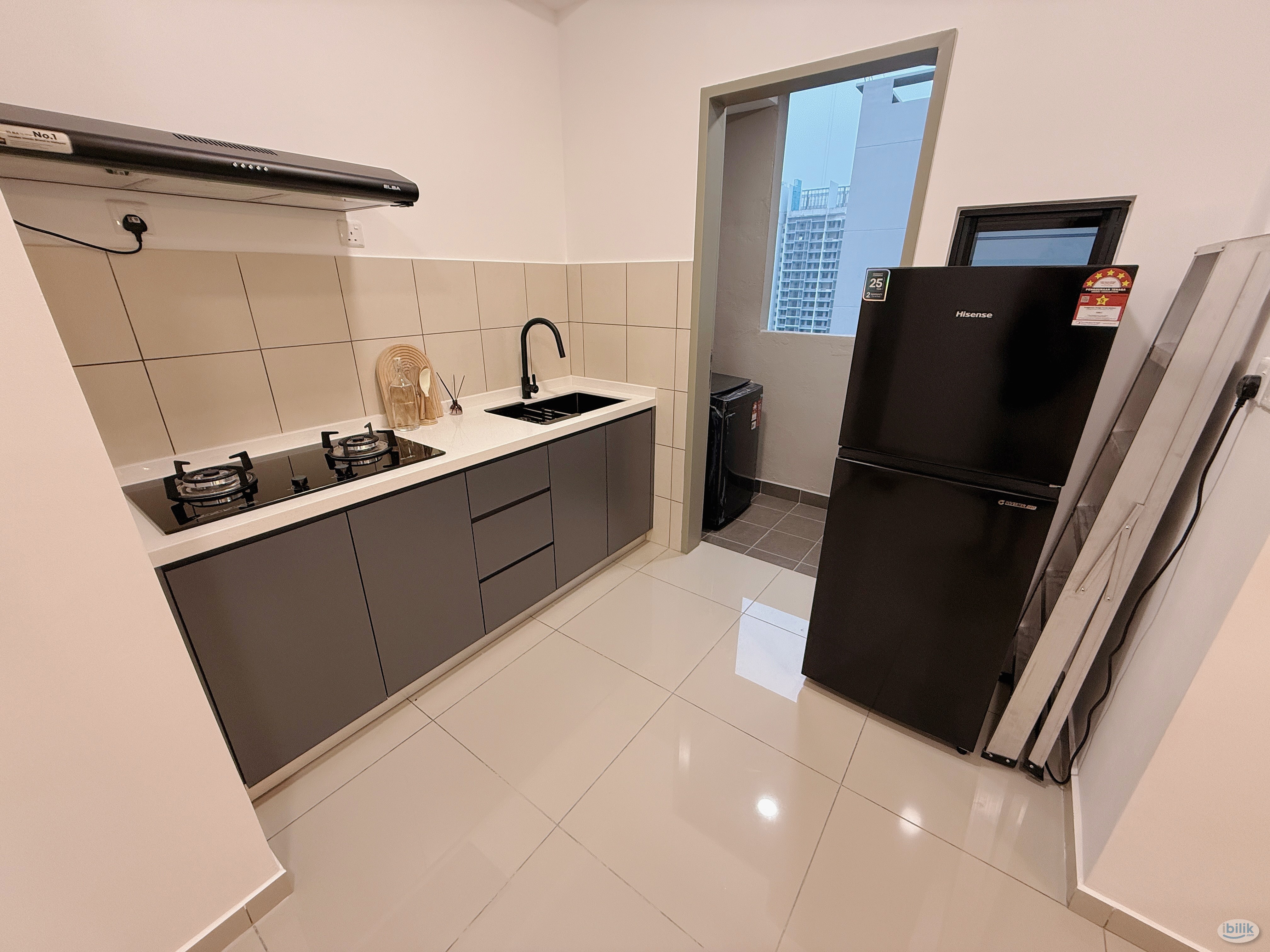 Exclusive Female Unit - Premium Middle Room for Rent - D’Vervain Residence, Damansara Perdana - Image 4
