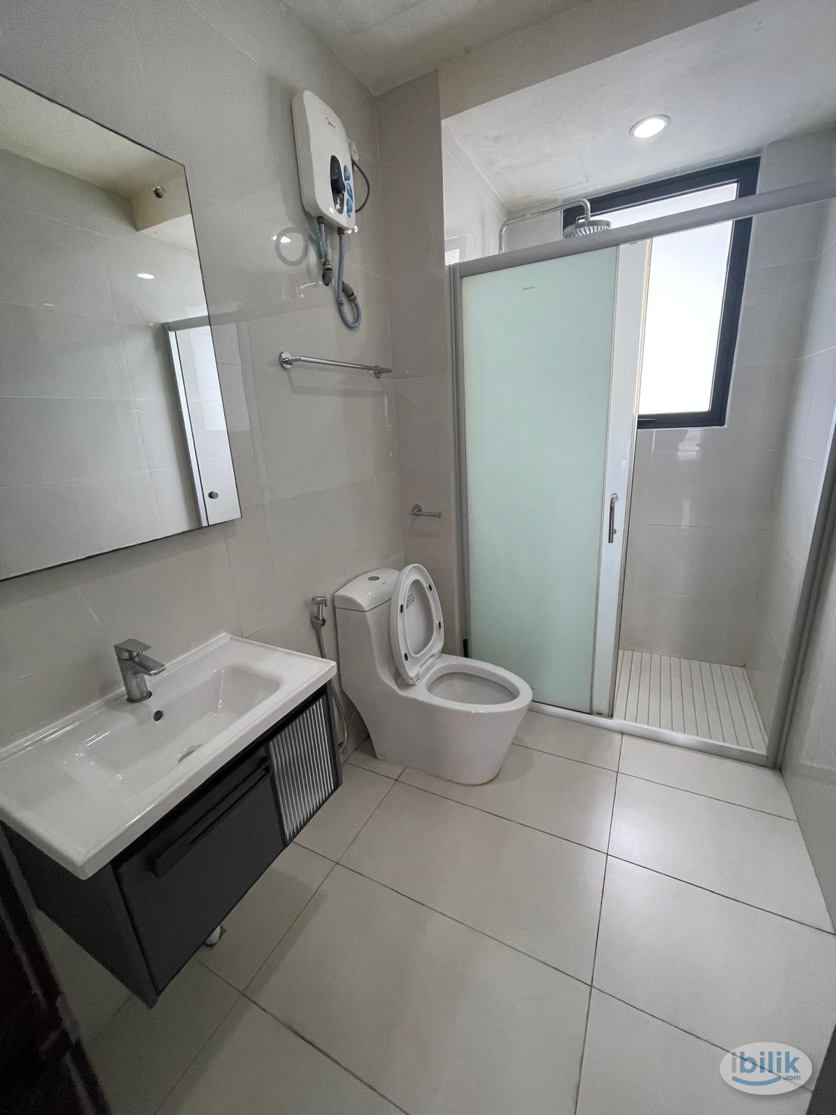 Master Room at Country Garden, Danga Bay - Image 5