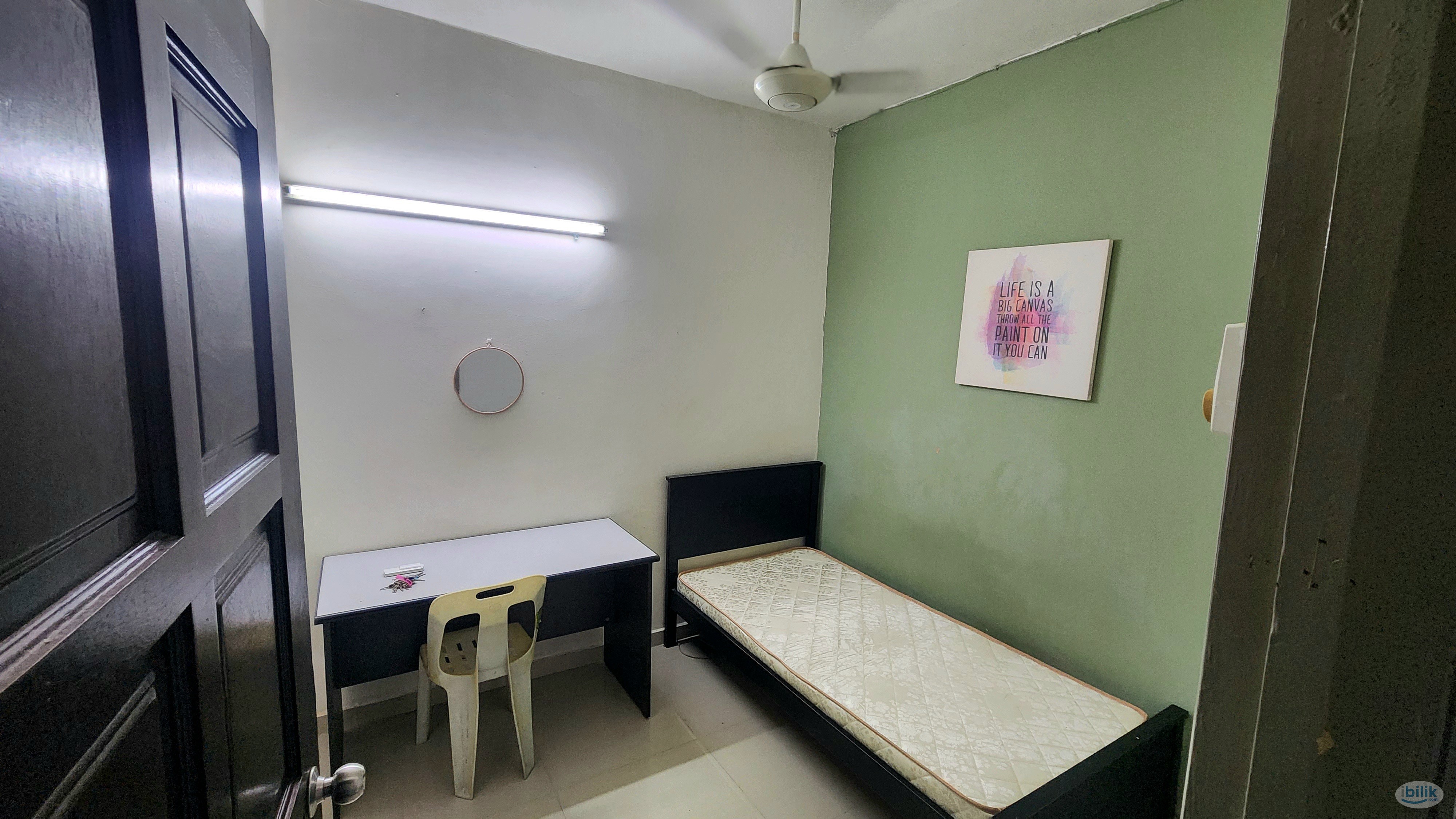 Sunway Indah Villa Condo , PJS 11/12- Single Room to Let (Available Now) - Image 1